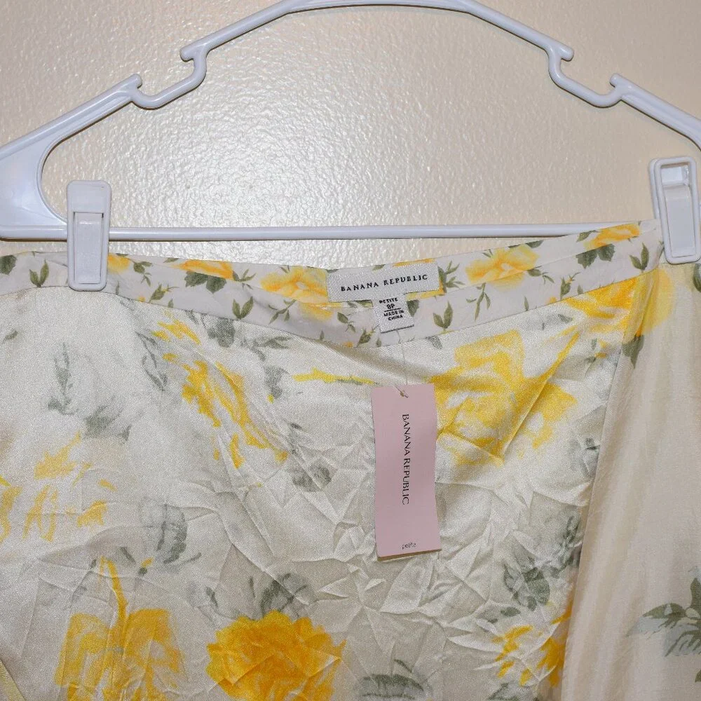 Banana Republic 100% Silk Yellow Floral Classic Skirt Church Wedding Career Wear